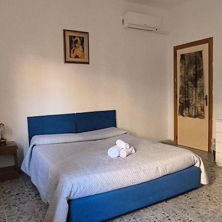B&B Argentiera 12 Кальяри Экстерьер фото